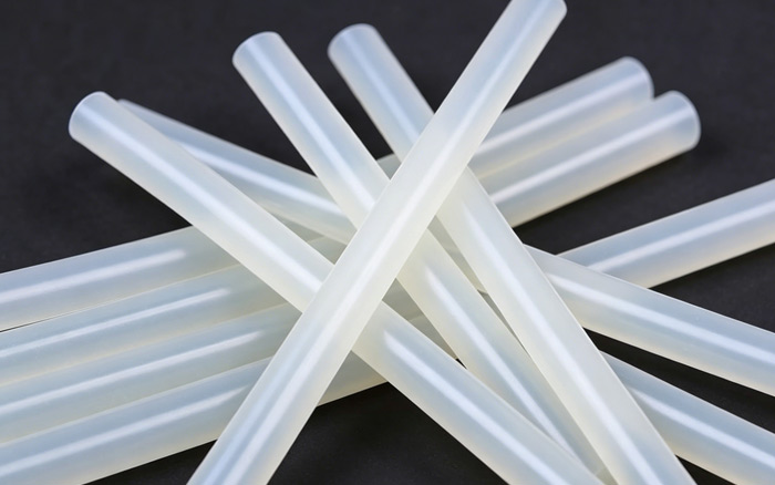 Hot melt adhesive